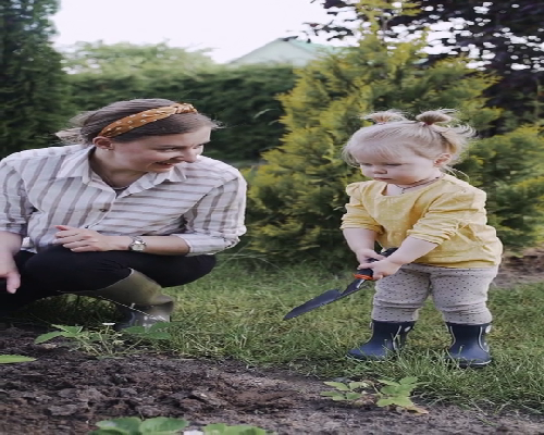 卵泡不发育怎么治疗，双侧卵巢内多发小卵泡是什么意思