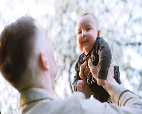 小腹鼓鼓的跟怀孕似的~试管私人机构
